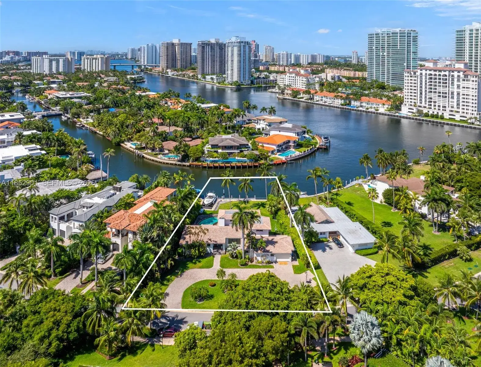 4 bedroom 4 bath Residential for sale at 268 S Parkway, Golden Beach FL 33160