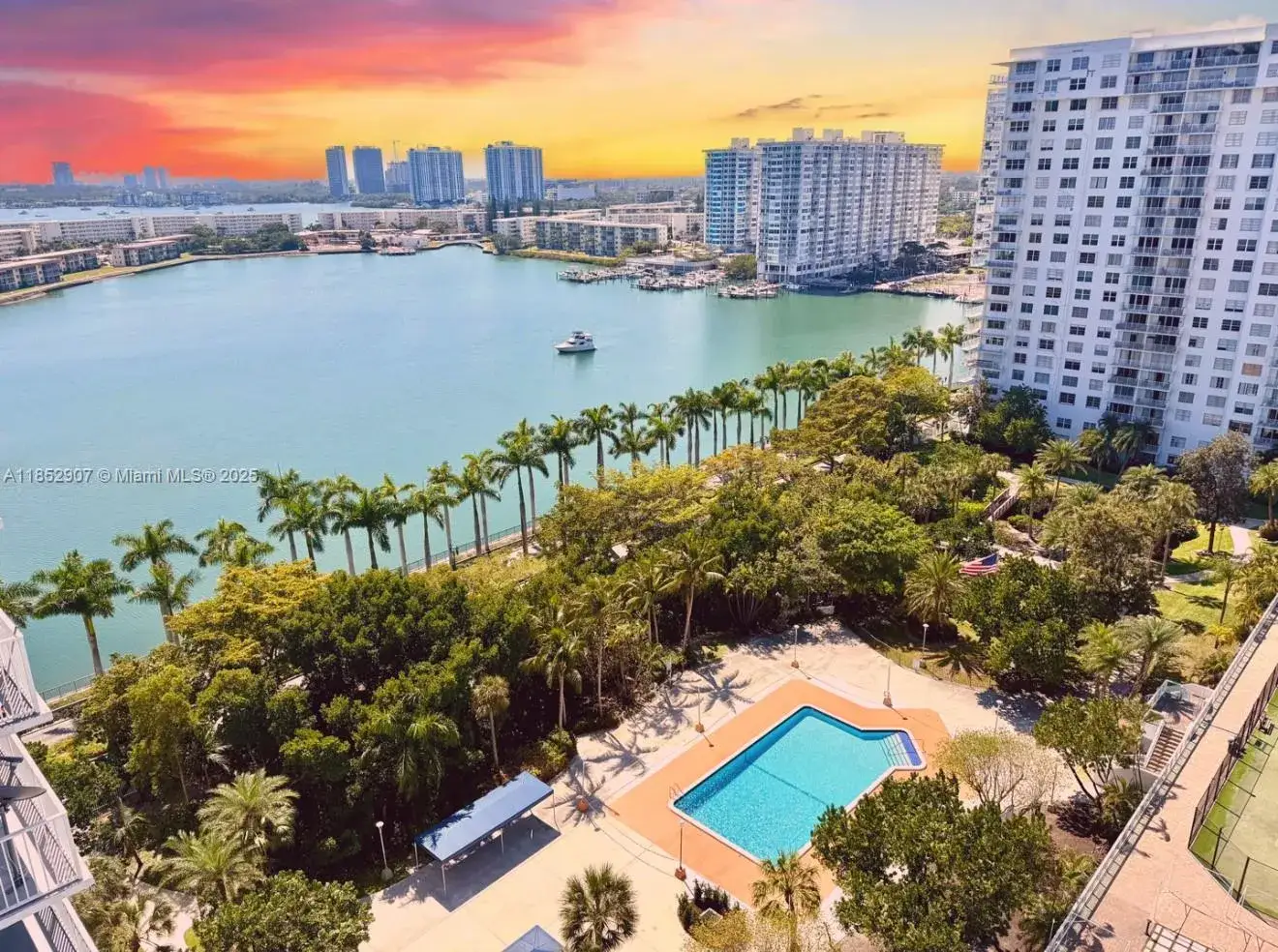 2 bedroom 2 bath Residential for sale at 2851 NE 183rd St # 1706E, Aventura FL 33160
