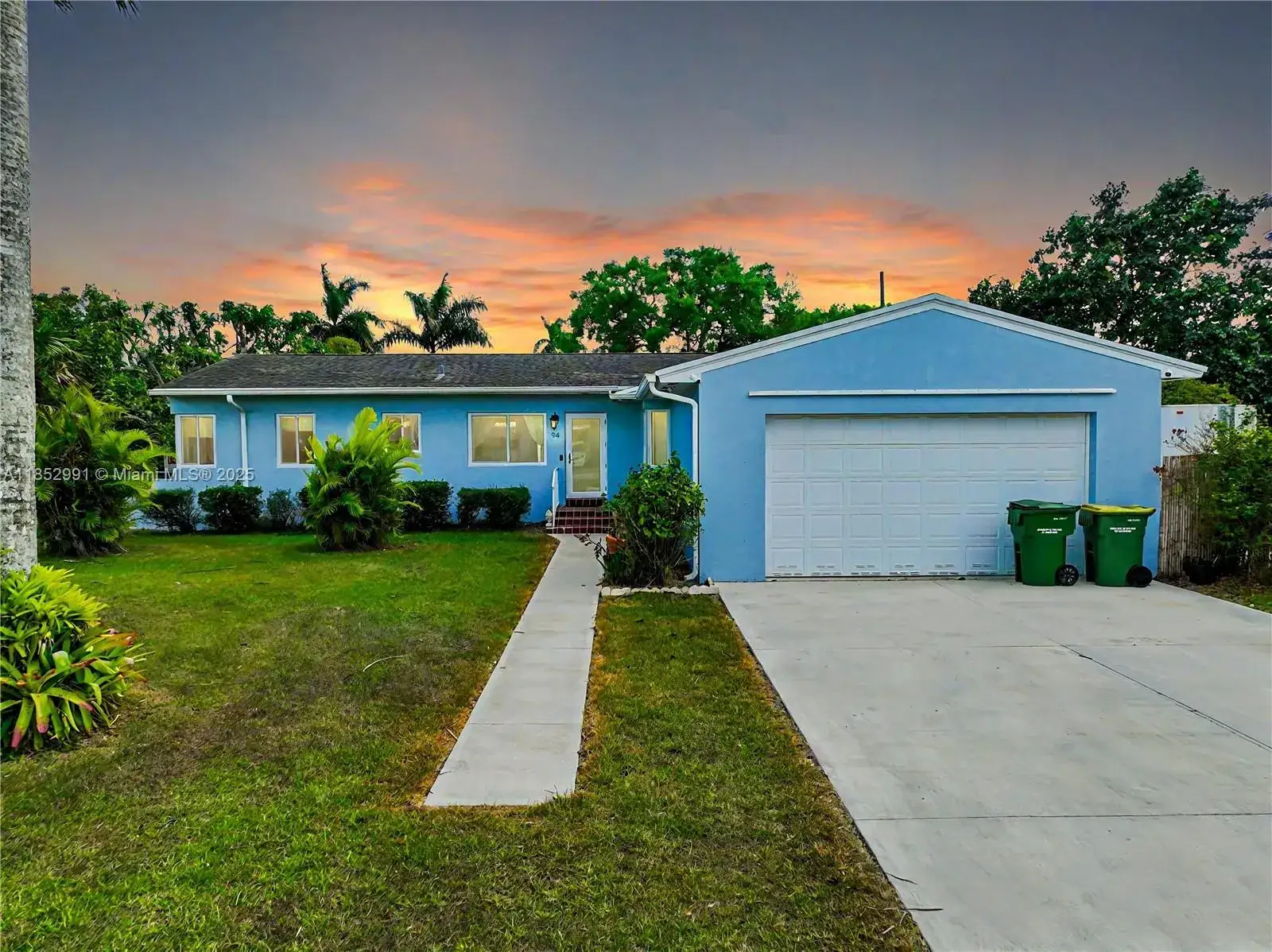3 bedroom 2 bath Residential for sale at 94 NE 17th St, Homestead FL 33030
