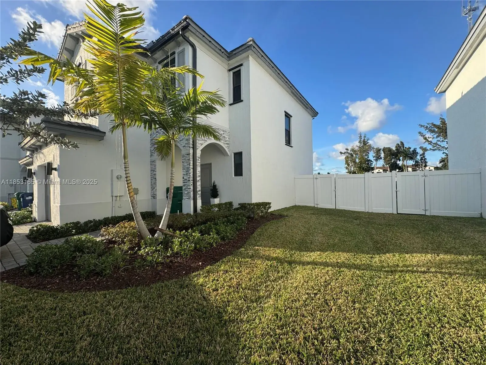 3 bedroom 2 bath Residential Lease for rent at 631 NW 204th St, Miami Gardens FL 33169