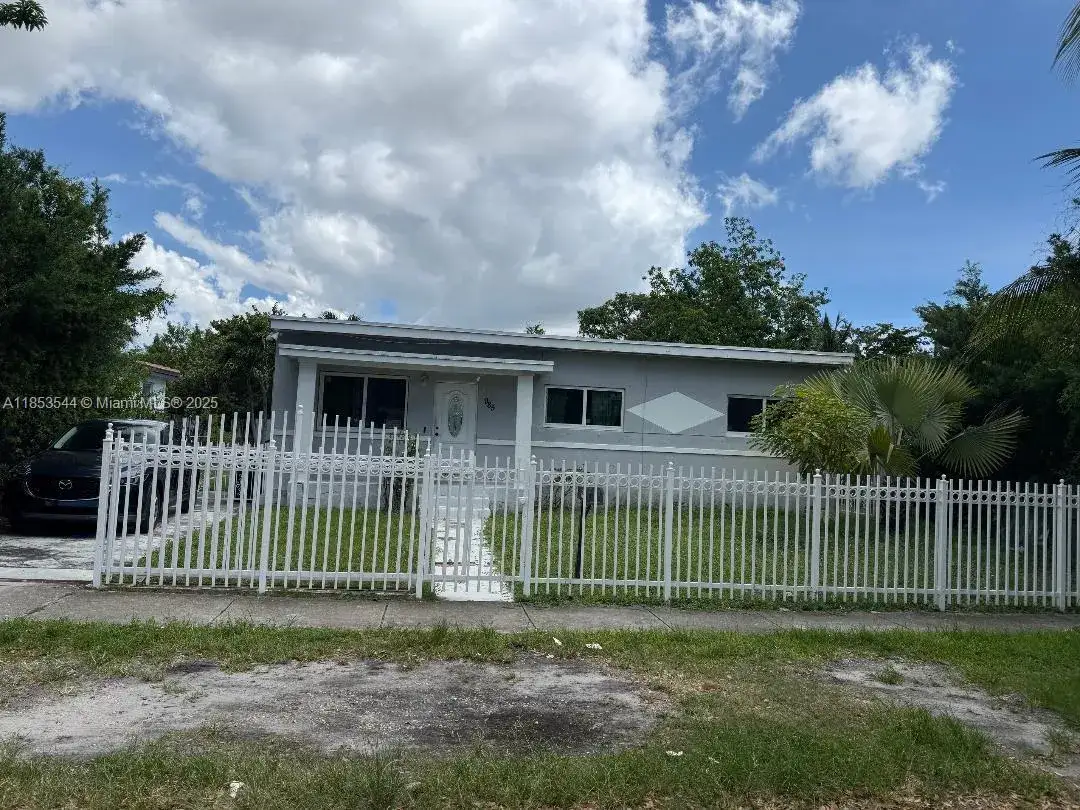 3 bedroom 2 bath Residential for sale at 985 NE 146th St, North Miami FL 33161