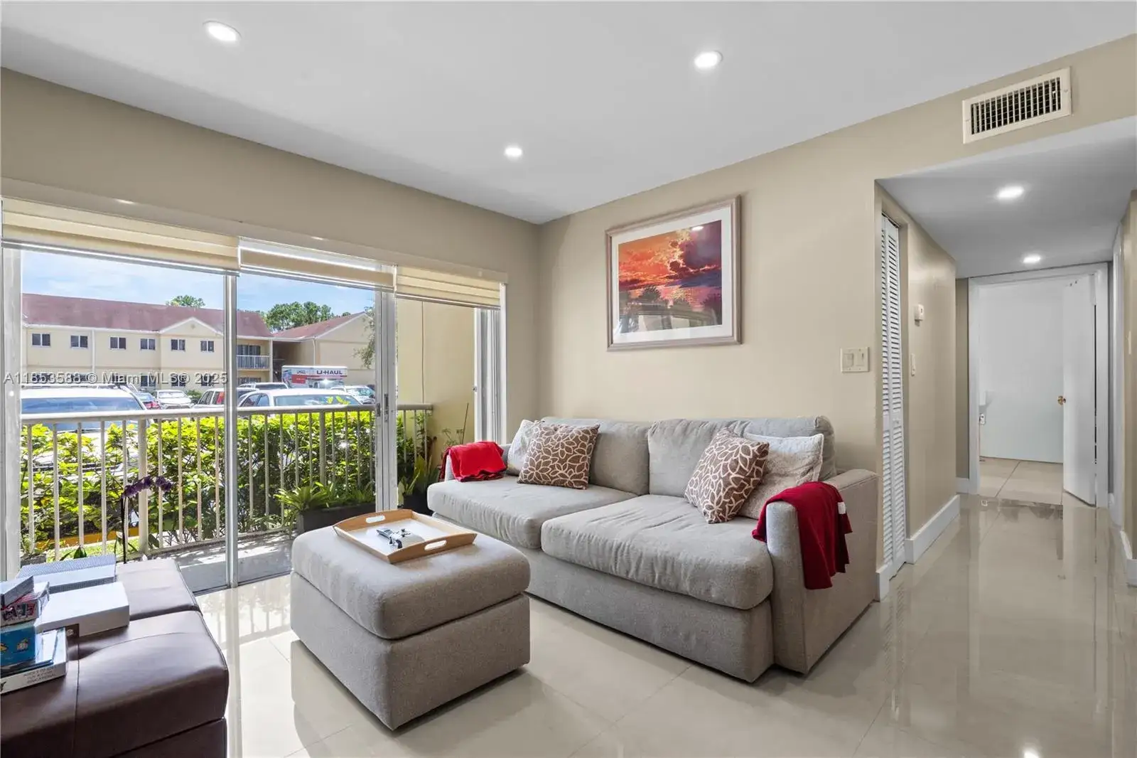 2 bedroom 2 bath Residential for sale at 13810 SW 112th St # 102, Miami FL 33186