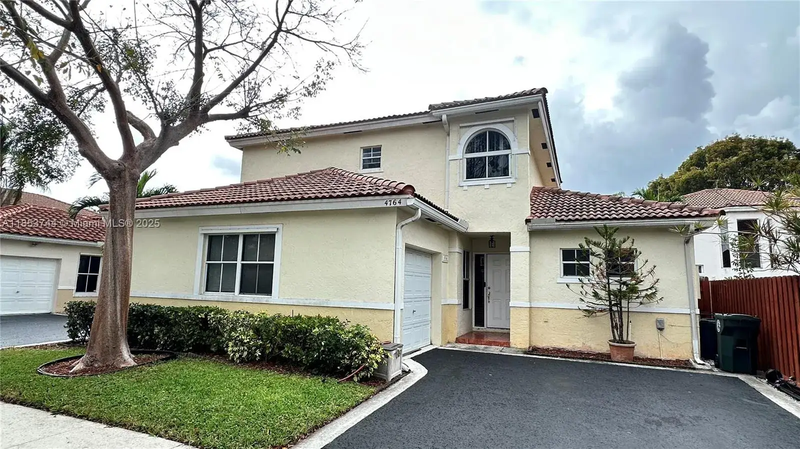 3 bedroom 2 bath Residential for sale at 4764 NW 6th Pl, Coconut Creek FL 33063