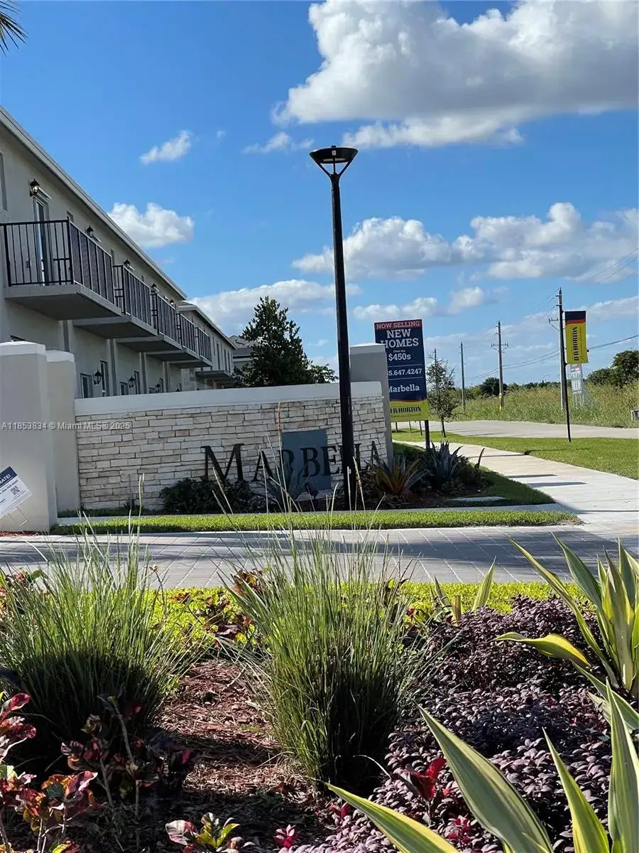 3 bedroom 2 bath Residential Lease for rent at 748 SE 17th St # 0, Homestead FL 33034