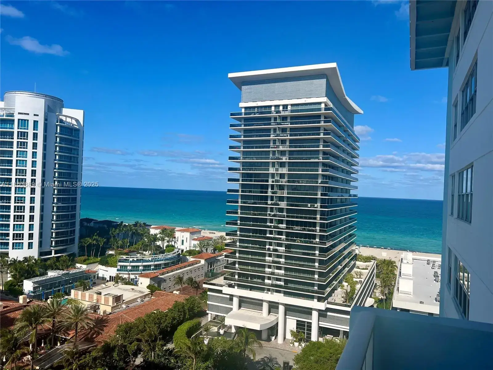 1 bedroom 1 bath Residential for sale at 5838 Collins Ave # 14D, Miami Beach FL 33140