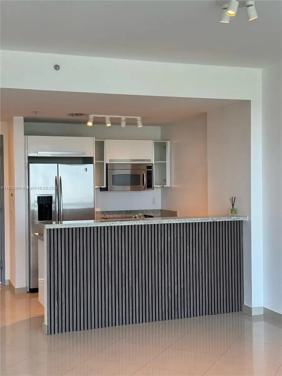 1 bedroom 1 bath Residential for sale at 601 NE 36th St # 1205, Miami FL 33137