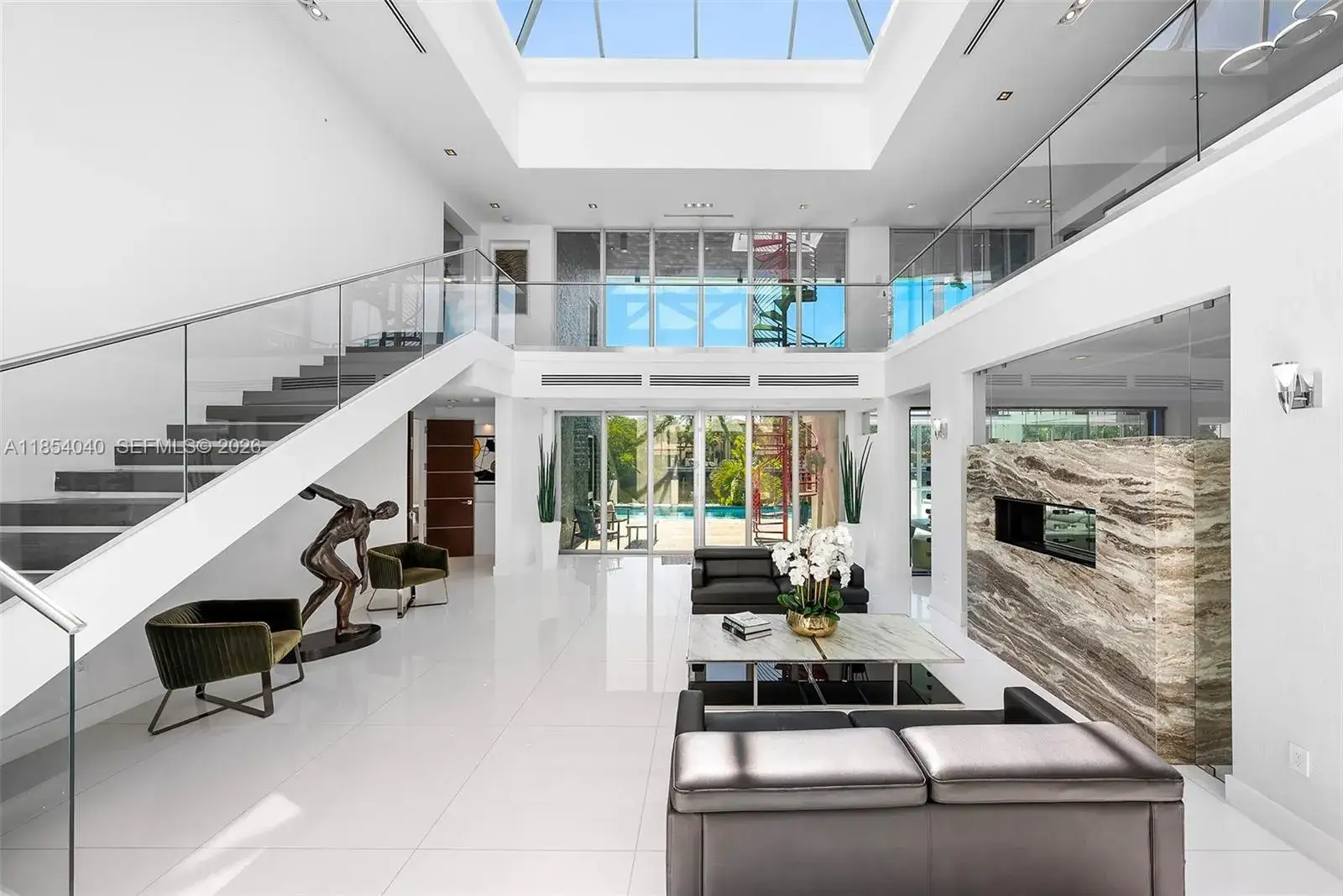 7 bedroom 6 bath Residential for sale at 300 Royal Plaza Dr, Fort Lauderdale FL 33301