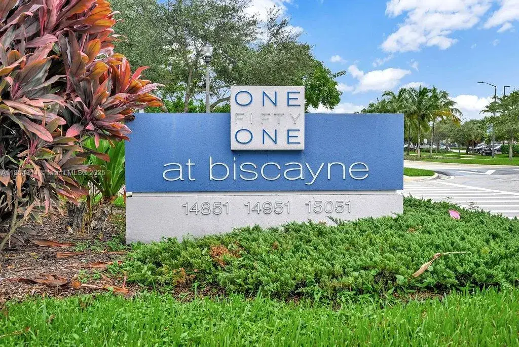 2 bedroom 2 bath Residential for sale at 15051 Royal Oaks Ln # 1605, North Miami FL 33181