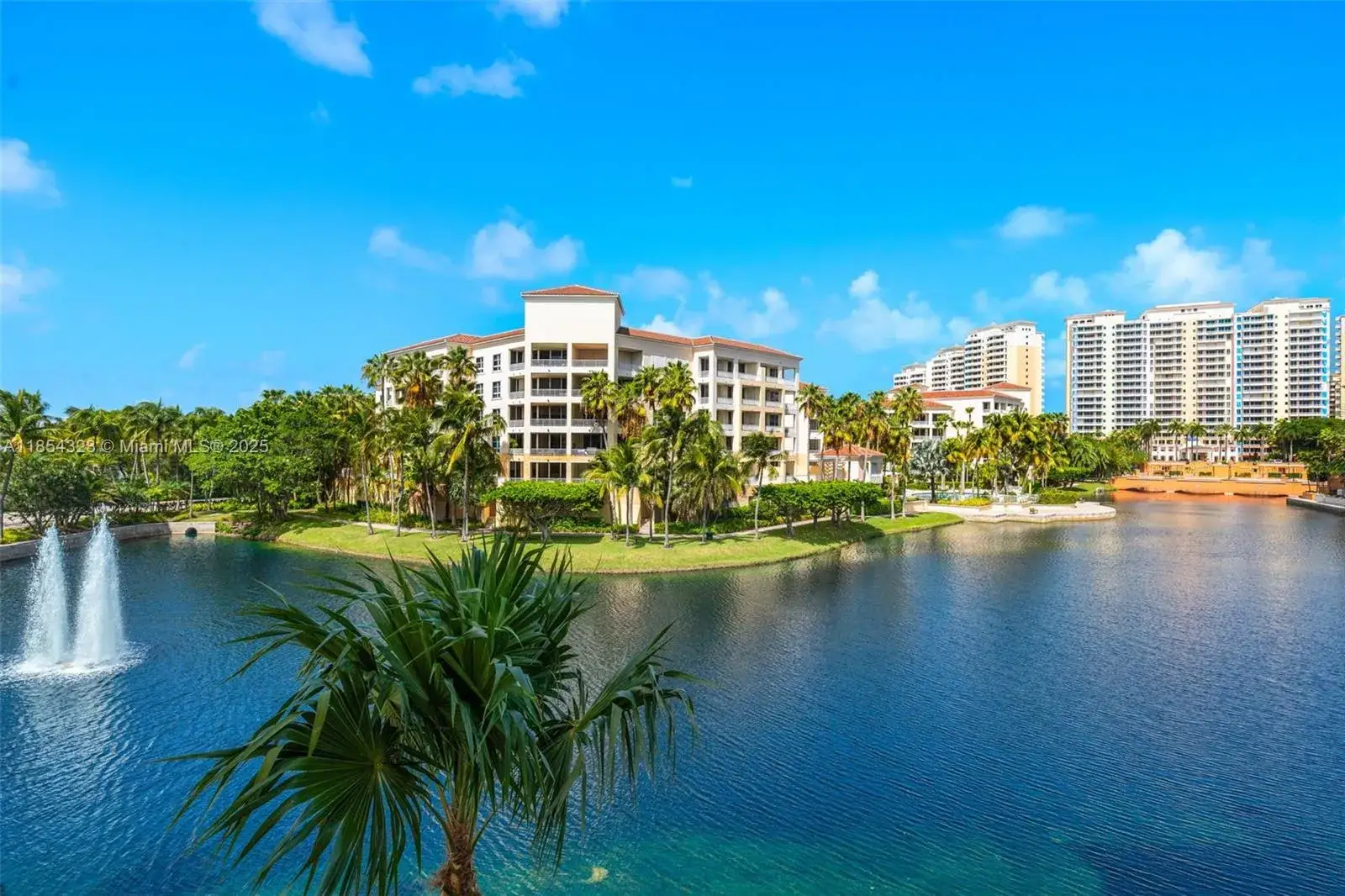 3 bedroom 3 bath Residential for sale at 723 Crandon Blvd # 305, Key Biscayne FL 33149