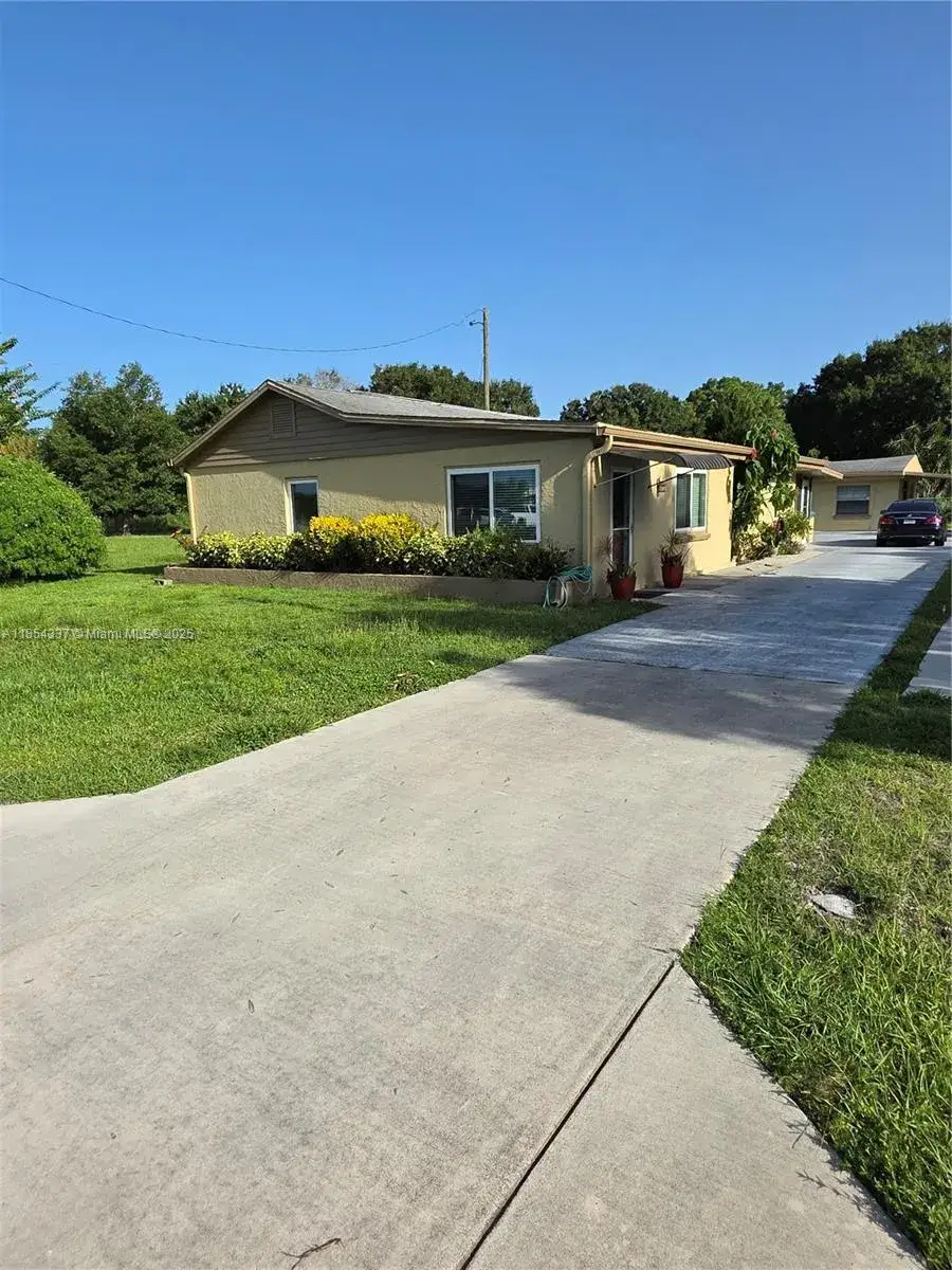 3 bedroom 2 bath Residential Lease for rent at 4321 Kirby Loop Rd # 1, Fort Pierce FL 34981