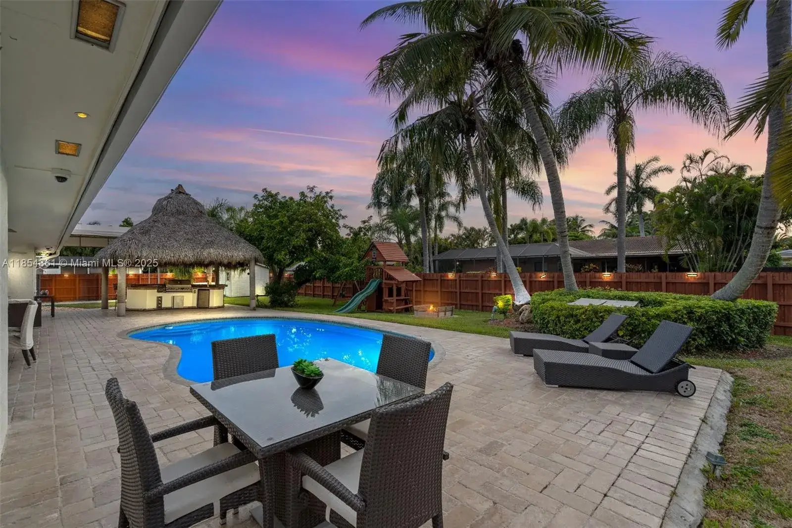 4 bedroom 2 bath Residential for sale at 17222 SW 88th Ave, Palmetto Bay FL 33157