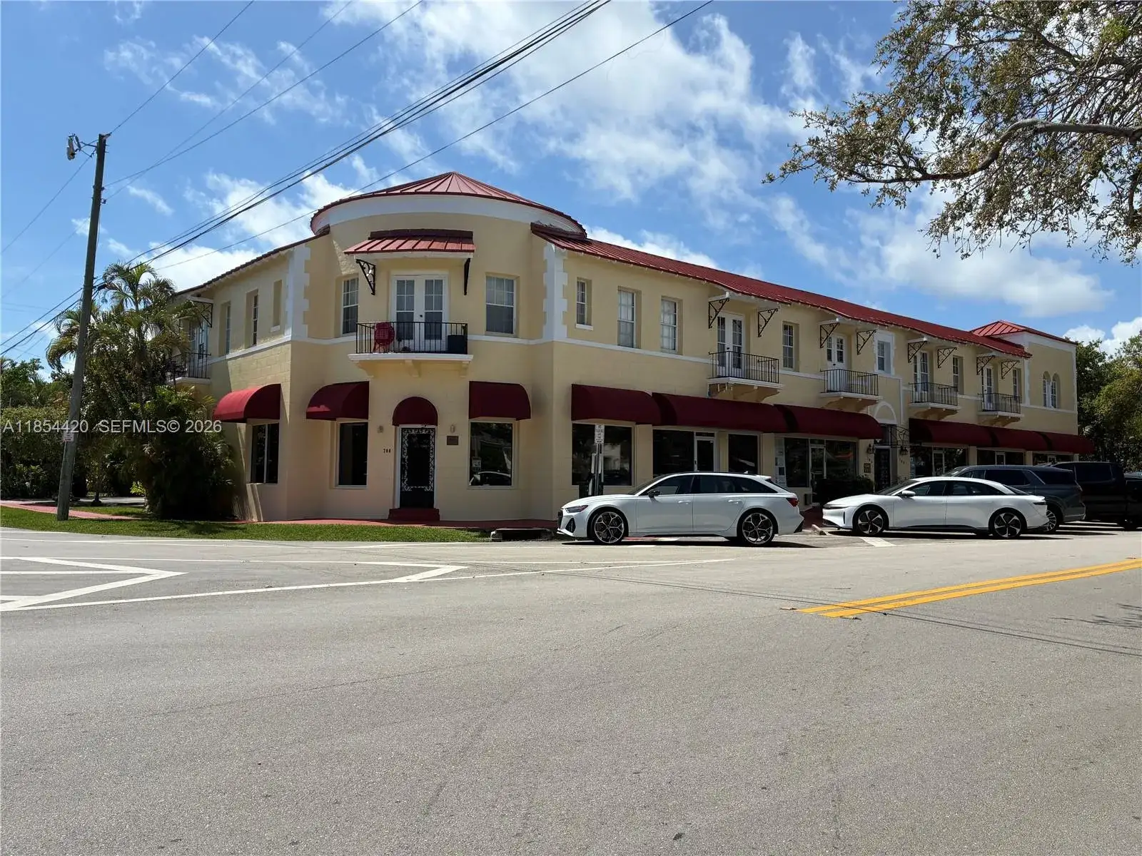 Commercial Sale for sale at 710 W 51st St, Miami Beach FL 33140
