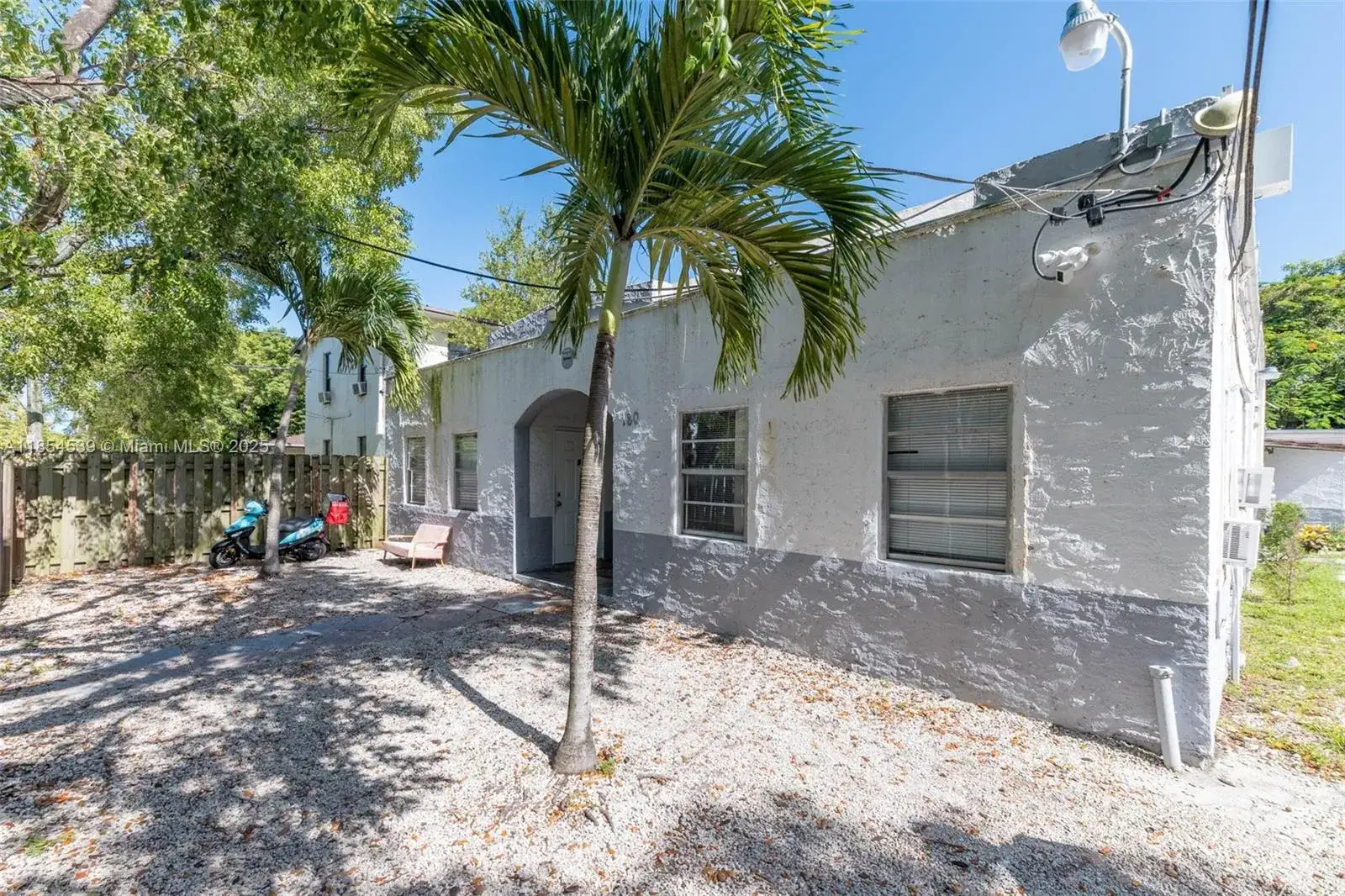 Commercial Sale for sale at 180 NW 59th St, Miami FL 33127