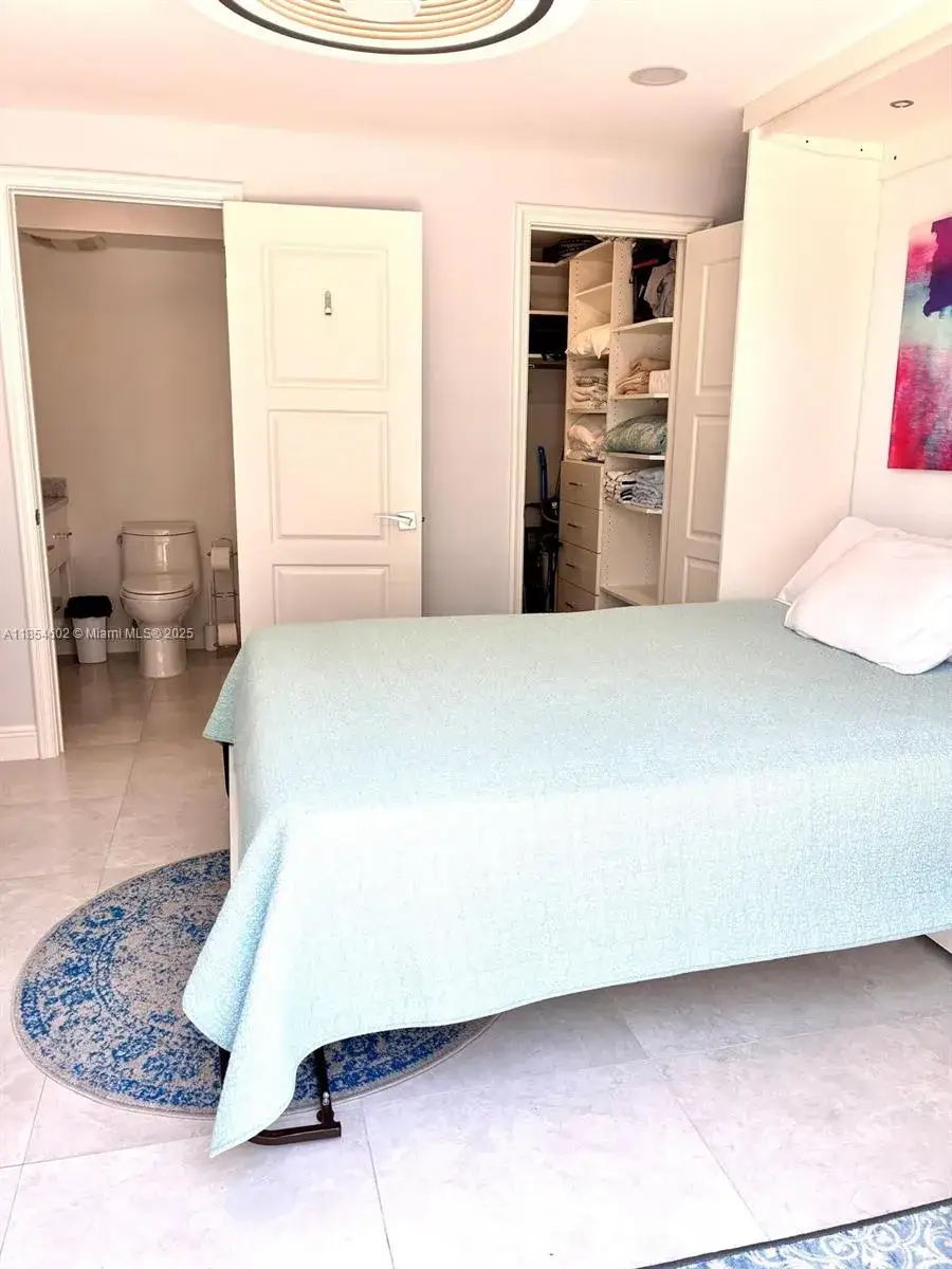 2 bedroom 2 bath Residential Lease for rent at 531 N Ocean Blvd # 404, Pompano Beach FL 33062