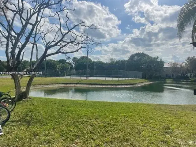 2 bedroom 2 bath Residential for sale at 565 Vista Isles Dr # 2011, Sunrise FL 33325