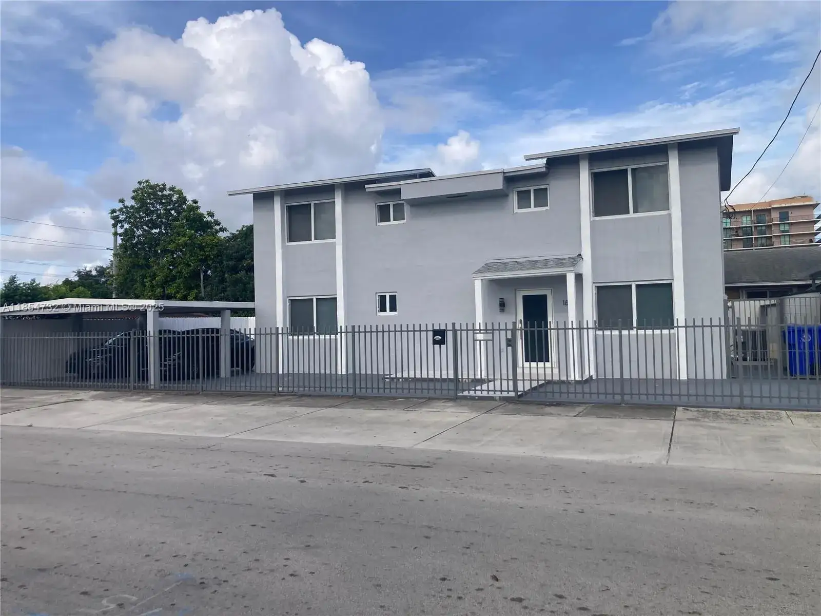 3 bedroom 2 bath Residential for sale at 1671 SW 29th Ave, Miami FL 33145