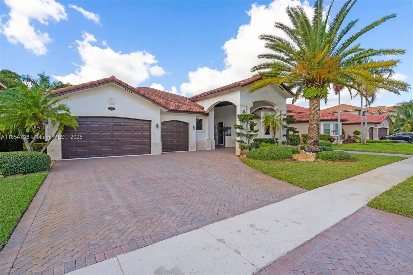4 bedroom 3 bath Residential for sale at 2294 SW 195th Ave, Miramar FL 33029