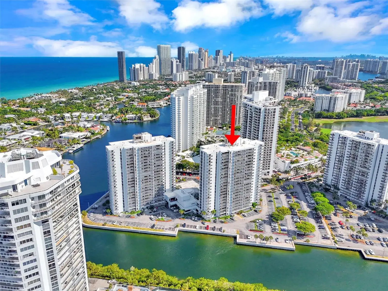 3 bedroom 3 bath Residential for sale at 20505 E Country Club Dr # 137, Aventura FL 33180