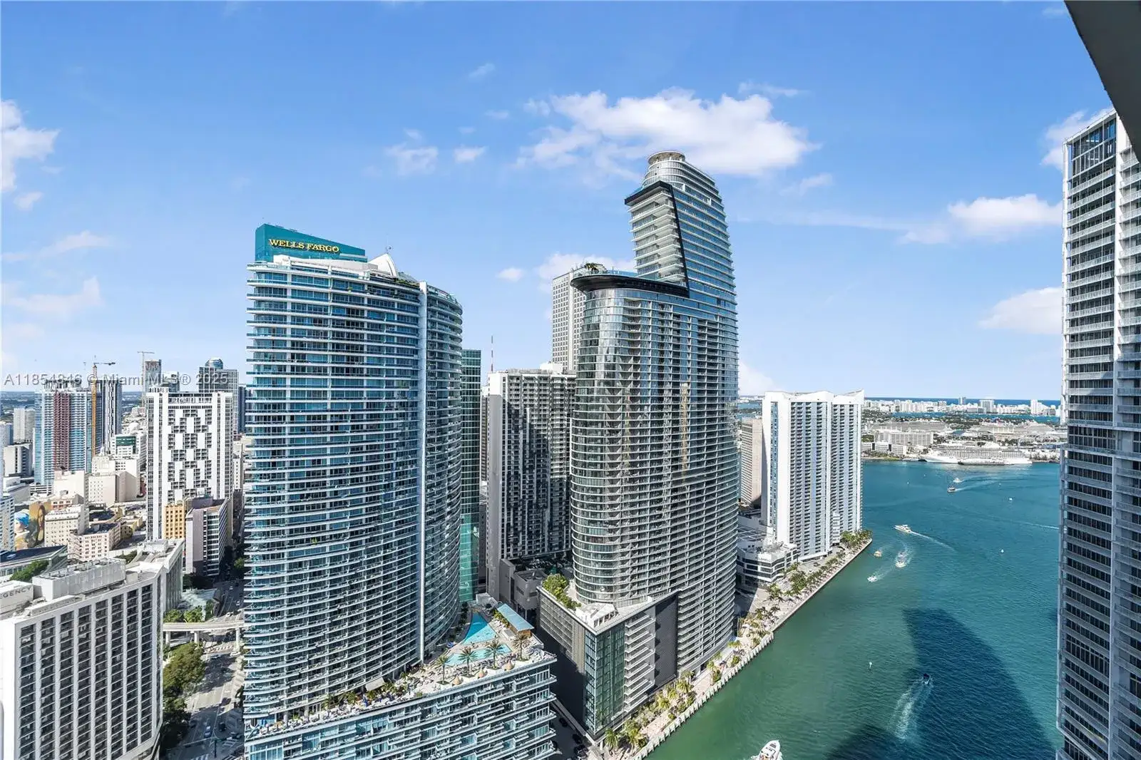 2 bedroom 2 bath Residential for sale at 485 Brickell Ave # 4404, Miami FL 33131