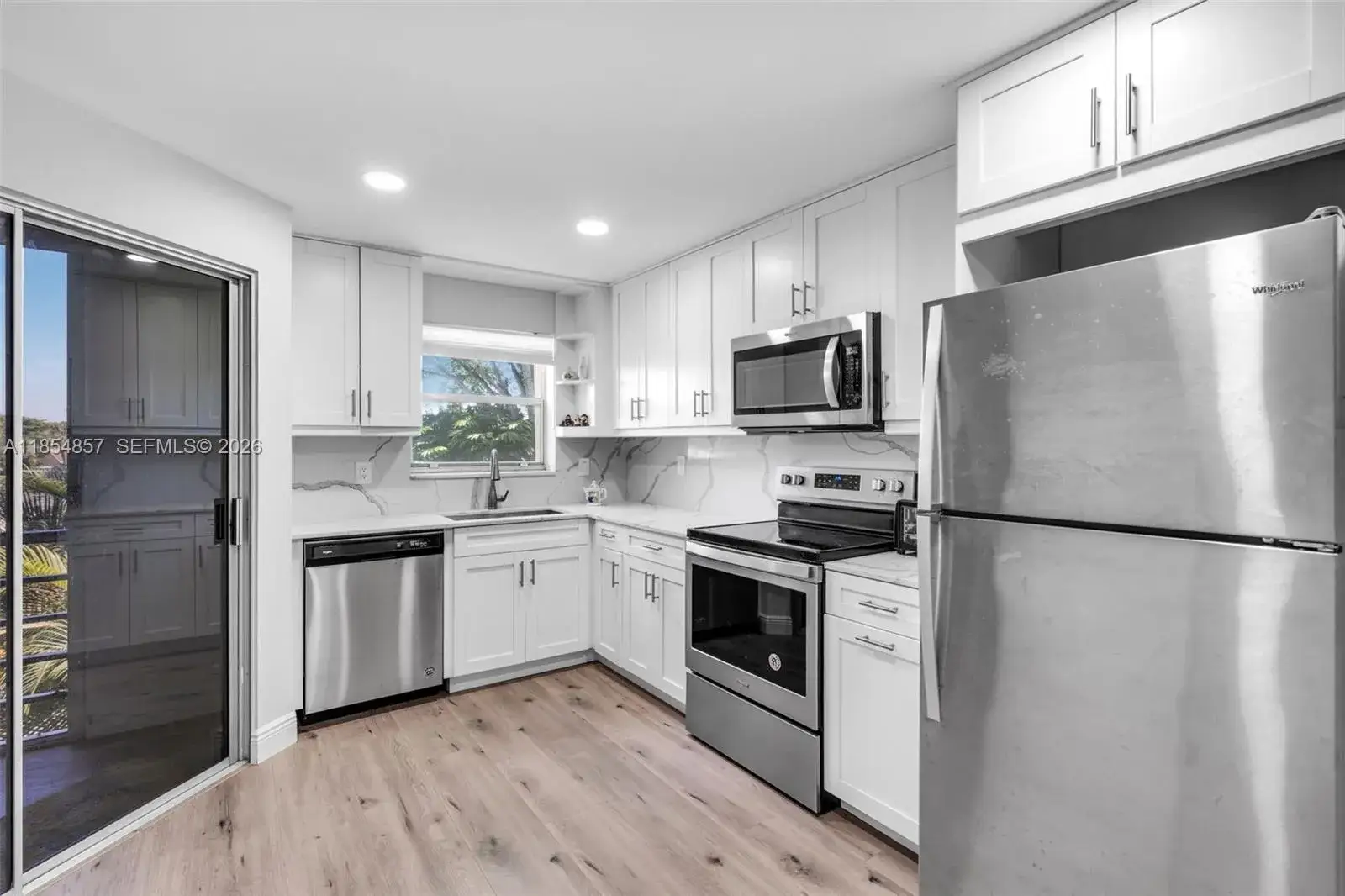 2 bedroom 2 bath Residential for sale at 3524 Via Poinciana # 302, Lake Worth FL 33467