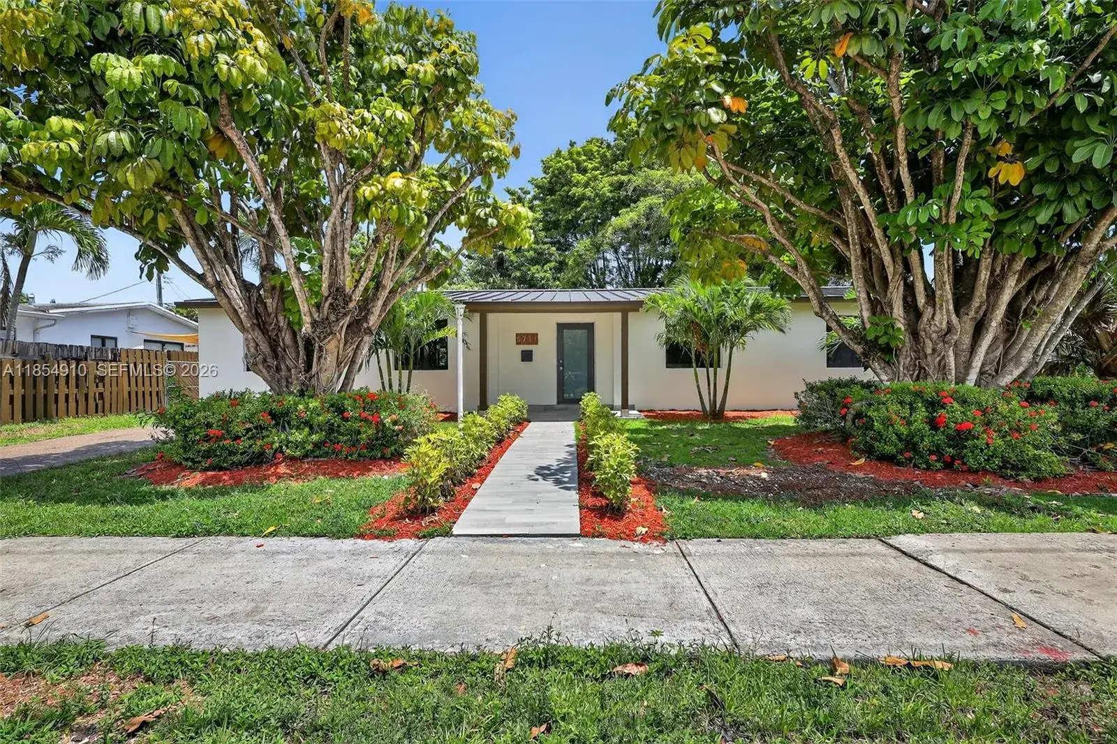 3 bedroom 2 bath Residential for sale at 5711 SW 92nd Ave, Miami FL 33173