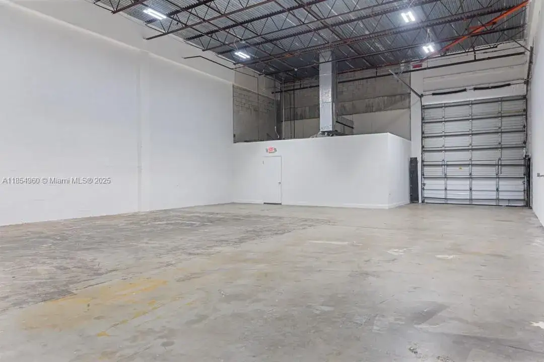 Commercial Sale for sale at 1501 NW 82nd Ave, Doral FL 33126