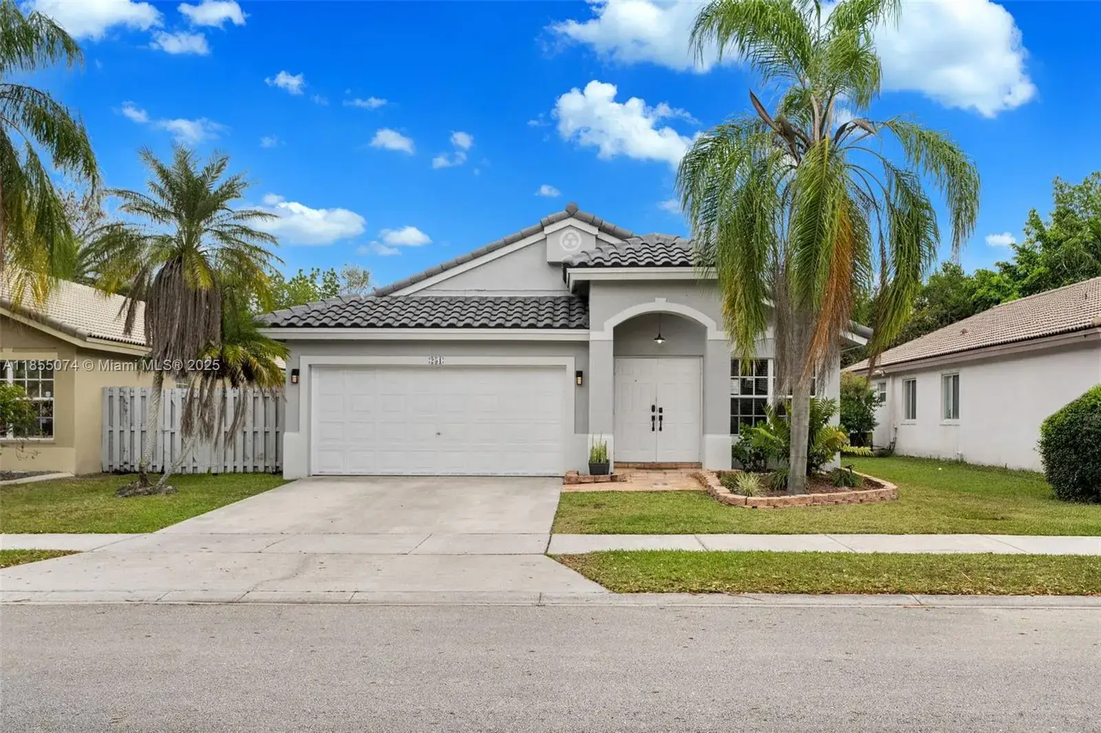 3 bedroom 2 bath Residential for sale at 251 SW 203rd Ave, Pembroke Pines FL 33029