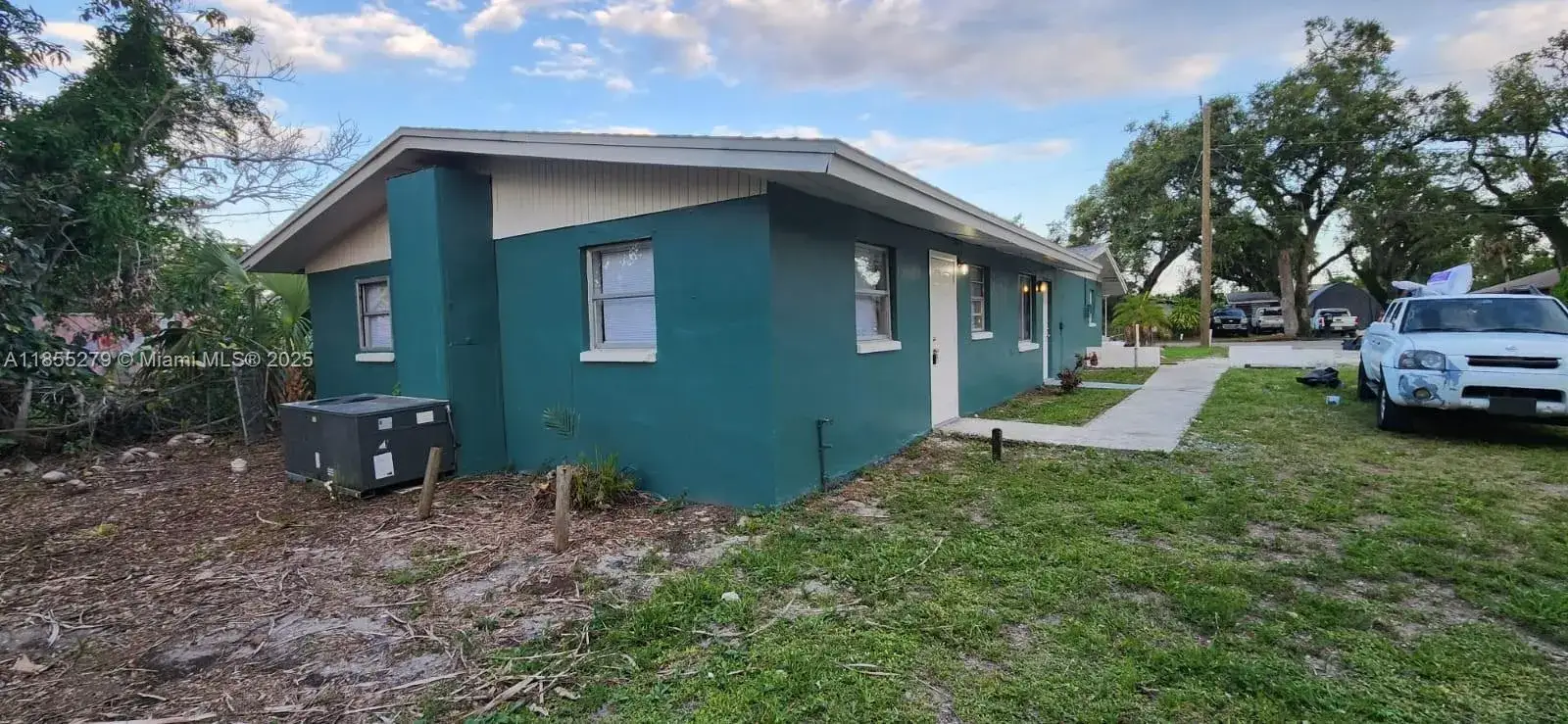 3147 Economy, Fort Myers FL 33916