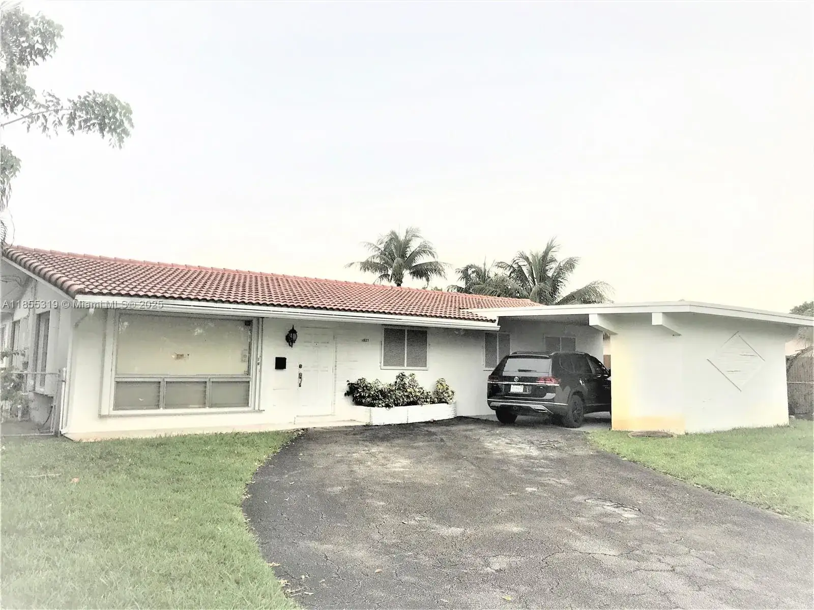 3 bedroom 2 bath Residential Lease for rent at 1807 N 40th Ave # 1807, Hollywood FL 33021
