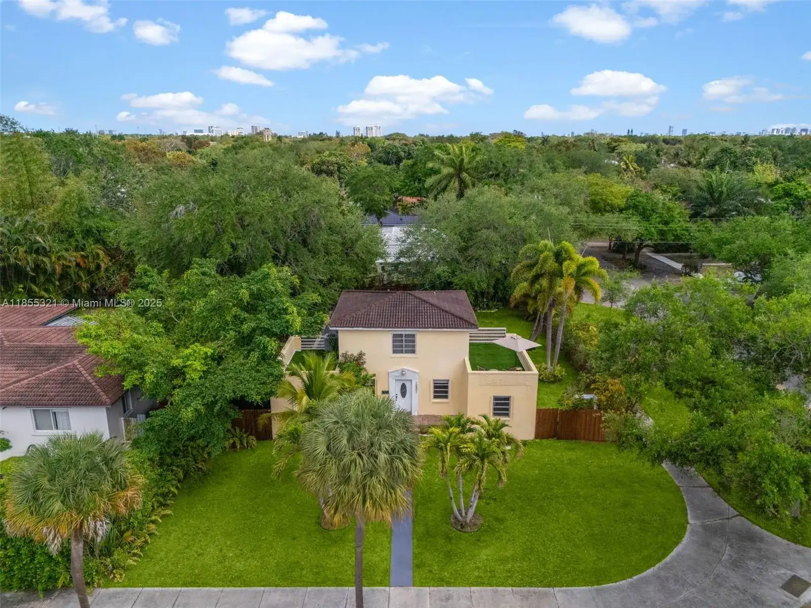 4 bedroom 3 bath Residential for sale at 10401 NE 2nd Ave, Miami Shores FL 33138