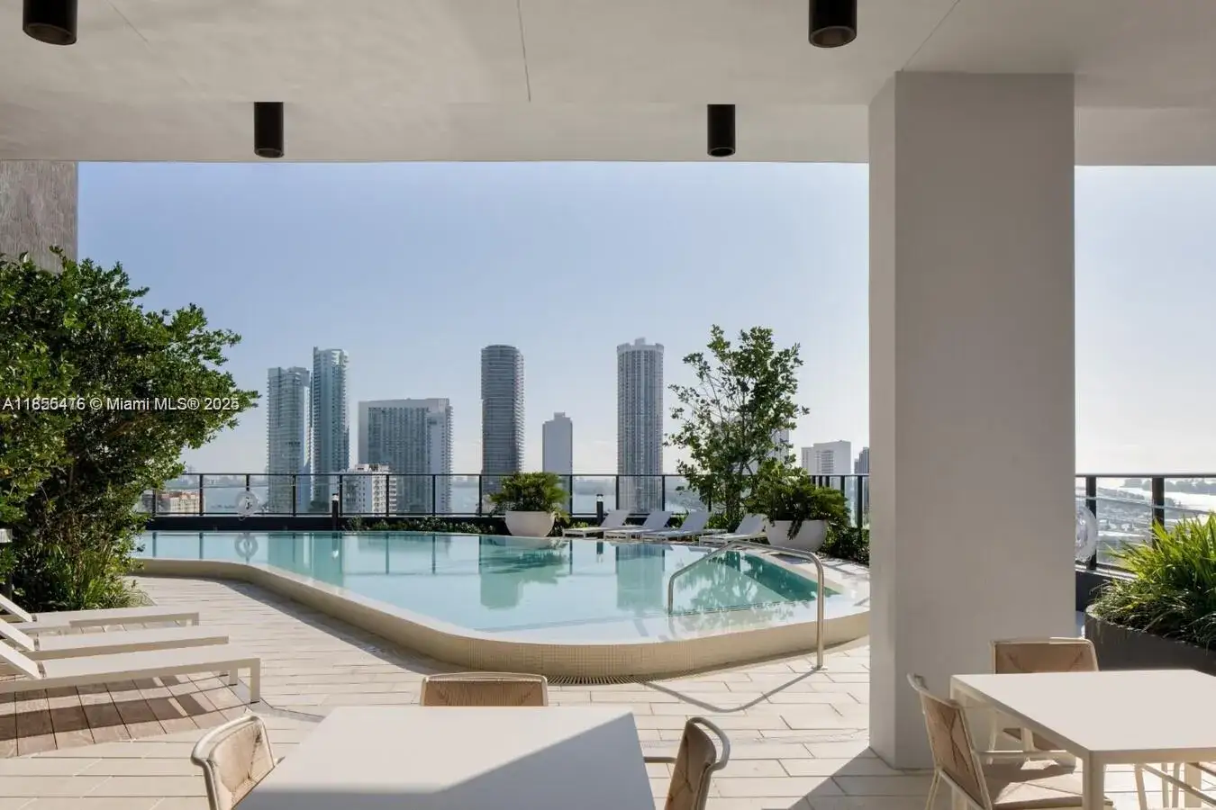 2 bedroom 2 bath Residential Lease for rent at 23 NE 17th Ter # B1, Miami FL 33132