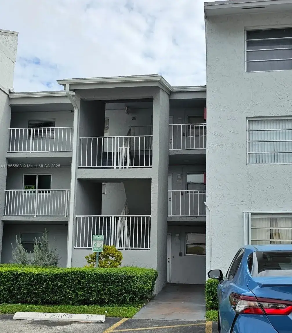 3 bedroom 2 bath Residential Lease for rent at 8475 SW 156th Ct # 321, Miami FL 33193