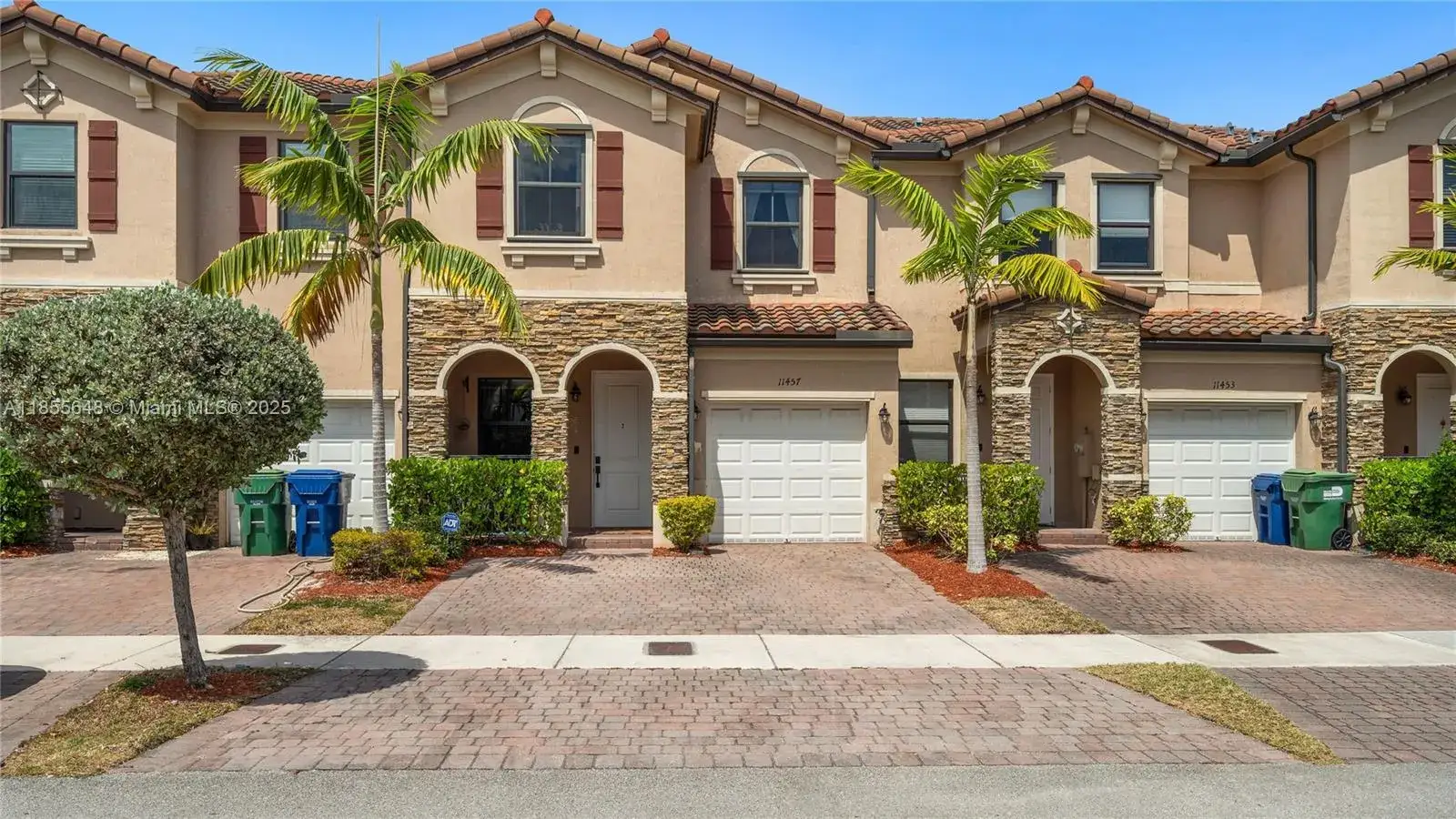 3 bedroom 2 bath Residential for sale at 11457 SW 251 St, Homestead FL 33032