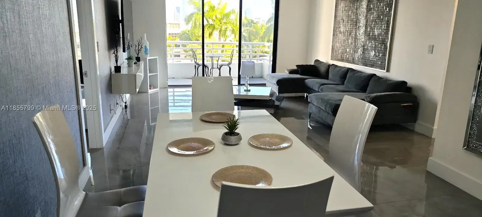 2 bedroom 2 bath Residential for sale at 3300 NE 192nd St # 517, Aventura FL 33180