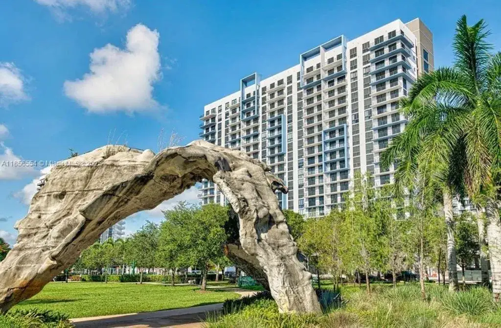 3 bedroom 3 bath Residential for sale at 5350 NW 84th Ave # 601, Doral FL 33166