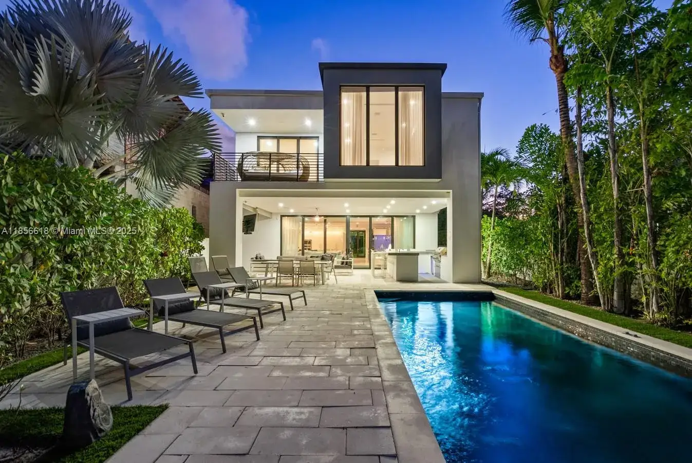 5 bedroom 5 bath Residential Lease for rent at 310 SE 11th Ave, Fort Lauderdale FL 33301
