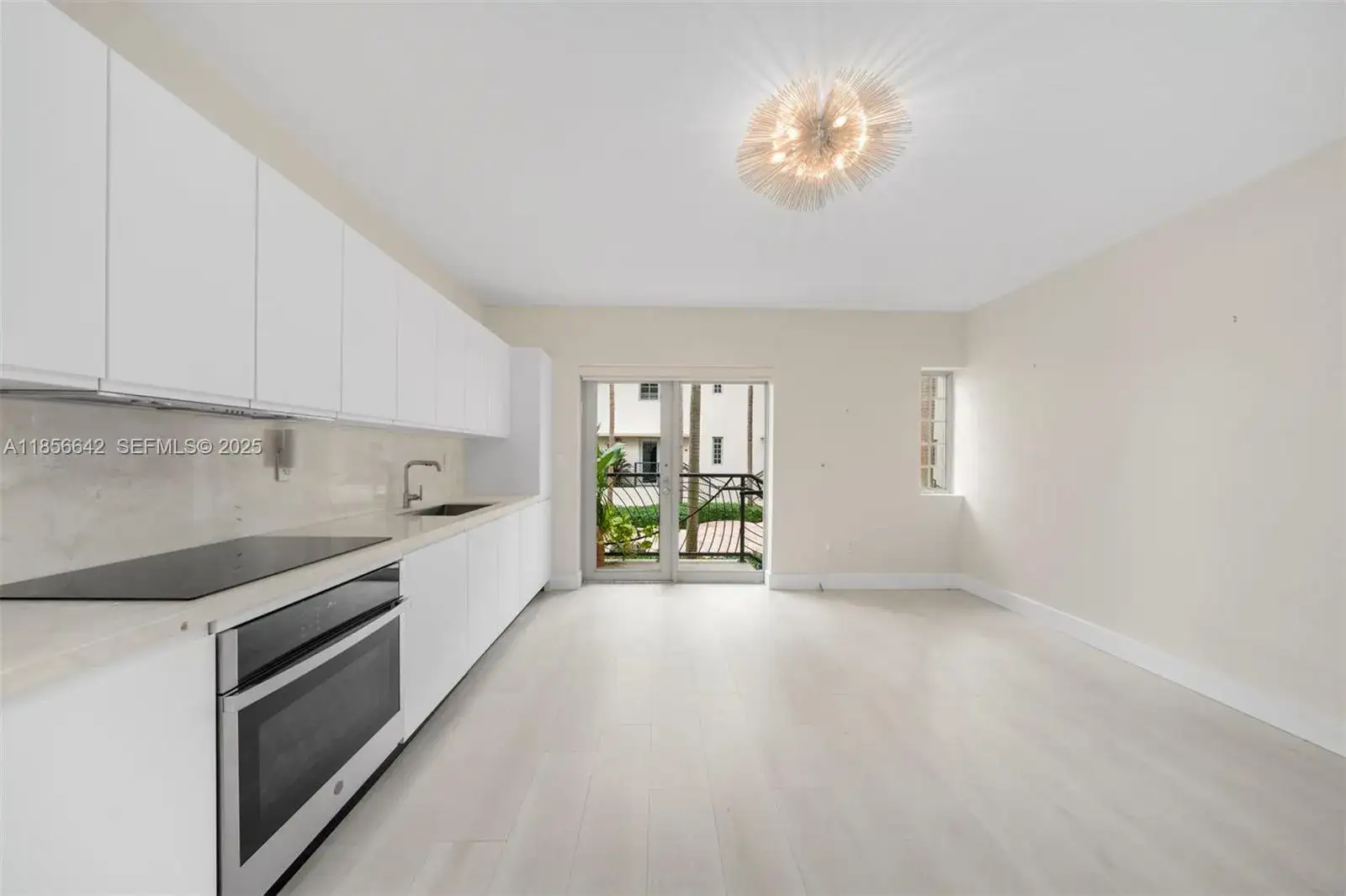 1 bedroom 1 bath Residential for sale at 435 21st St # 103, Miami Beach FL 33139