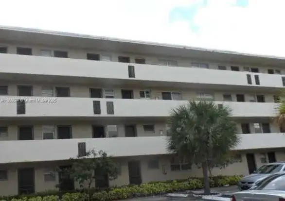 1 bedroom 1 bath Residential Lease for rent at 1690 NE 191st St # 1, Miami FL 33179