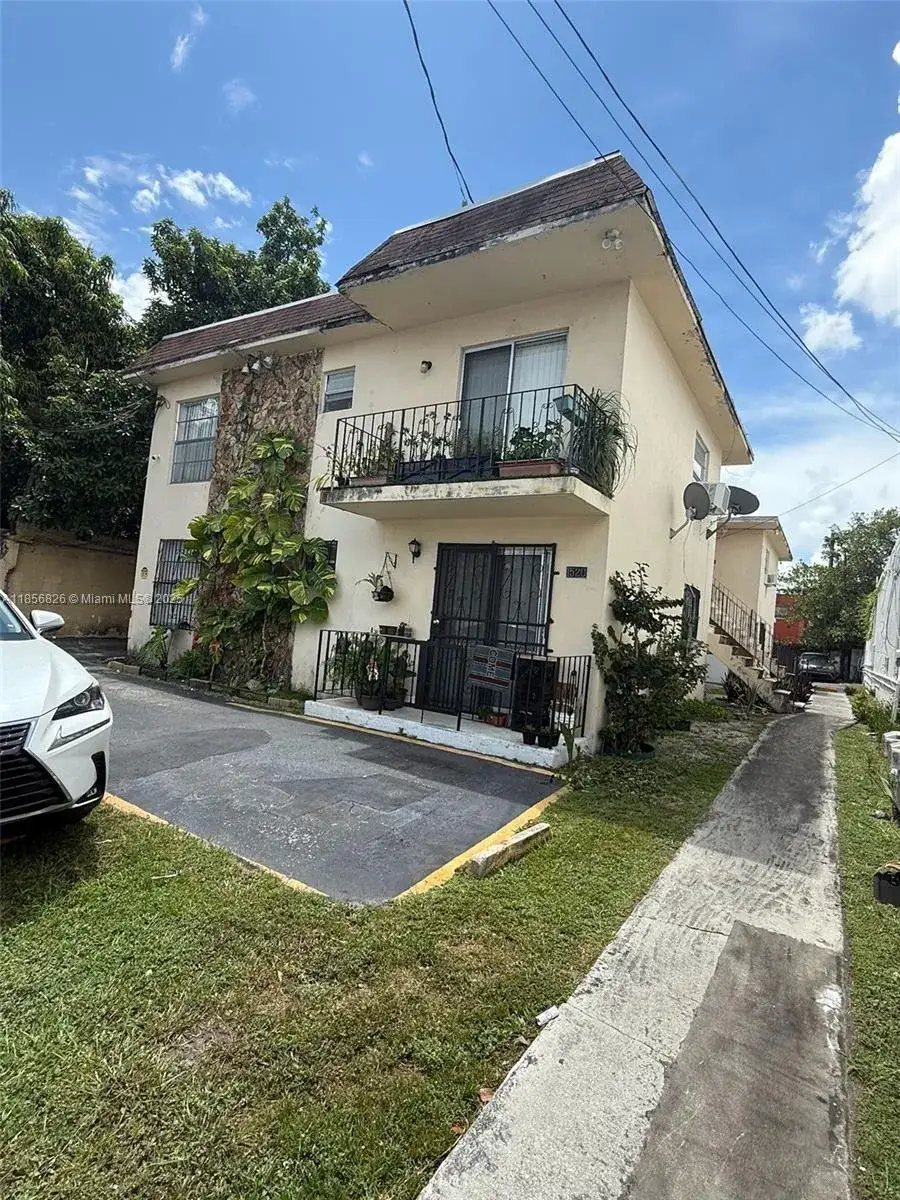 Commercial Sale for sale at 1520 SW 1st St, Miami FL 33135