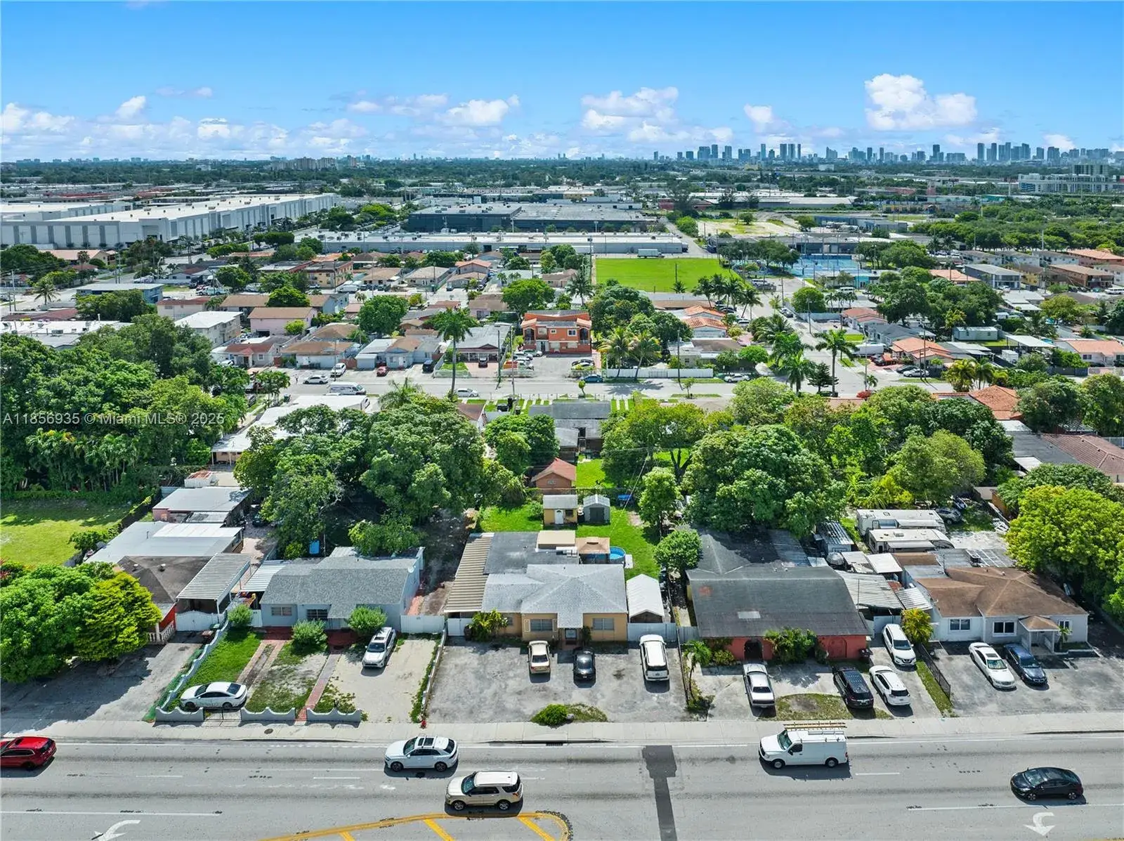 Commercial Sale for sale at 871 SE 8th Ave, Hialeah FL 33010