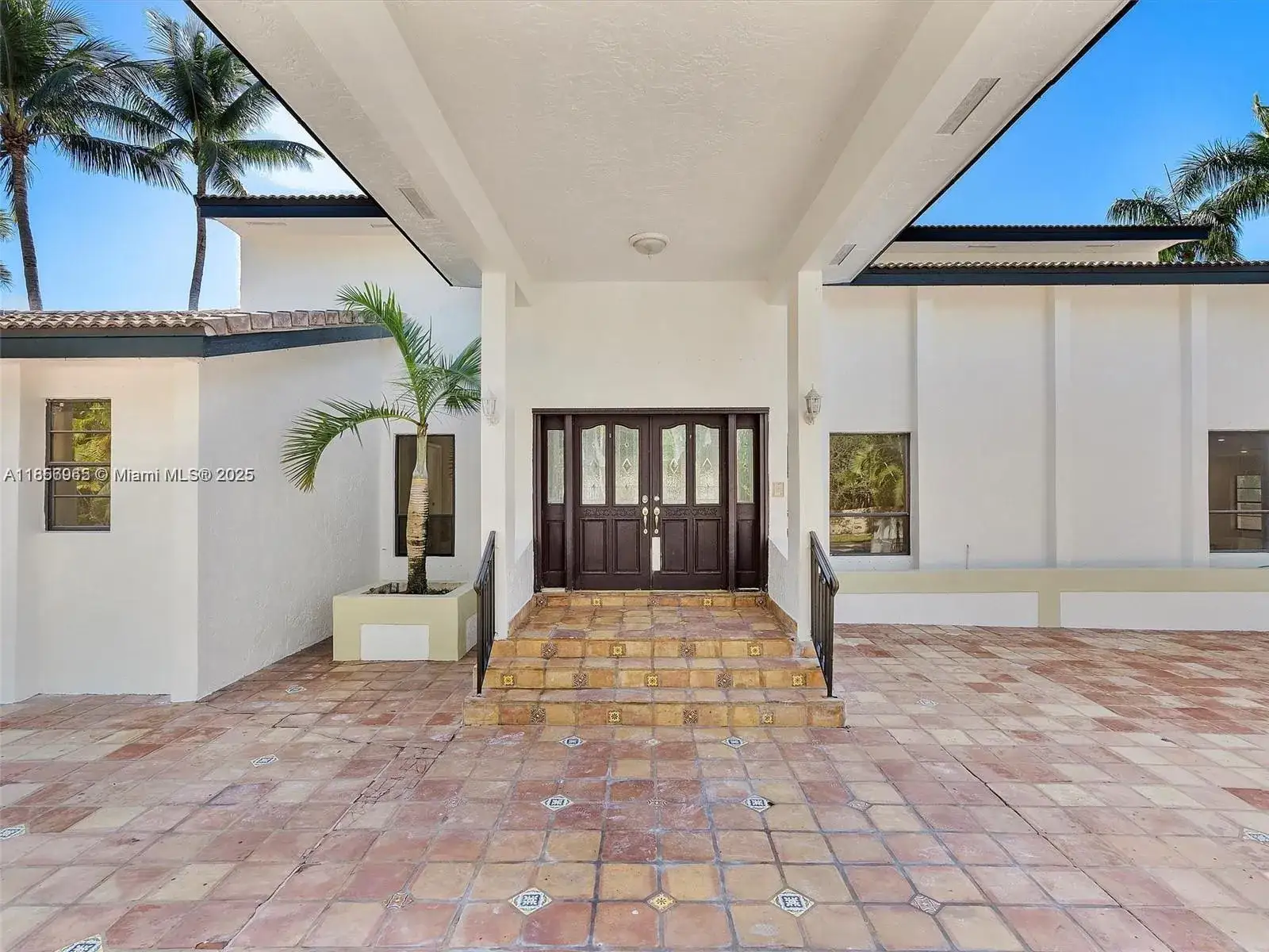 6 bedroom 6 bath Residential for sale at 7398 SW 176th St, Palmetto Bay FL 33157