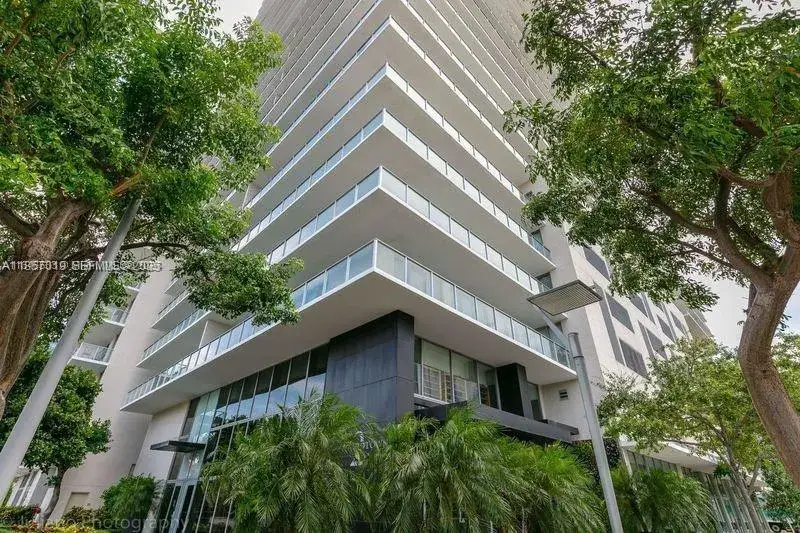 1 bedroom 1 bath Residential for sale at 3470 E Coast Ave # H0603, Miami FL 33137
