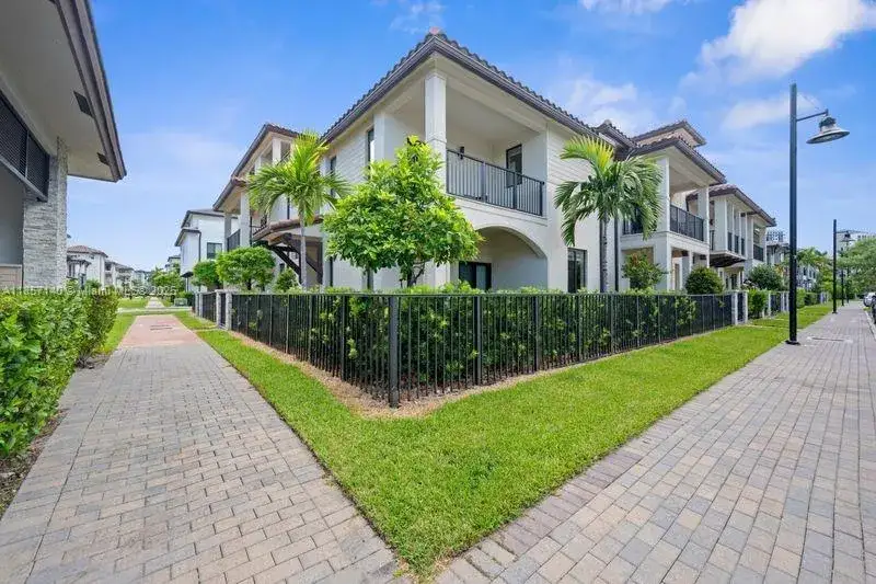 3 bedroom 3 bath Residential Lease for rent at 4712 NW 83rd Ave # 0, Doral FL 33166