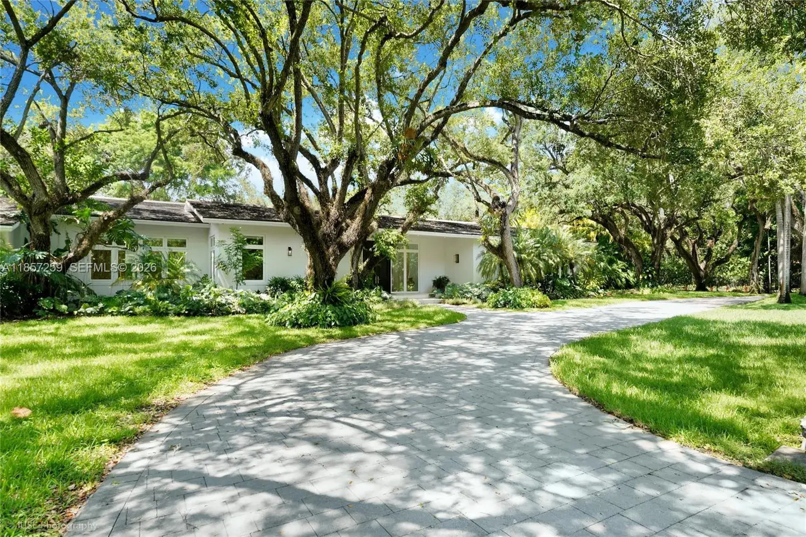 6 bedroom 6 bath Residential for sale at 5501 Snapper Creek Rd, Coral Gables FL 33156
