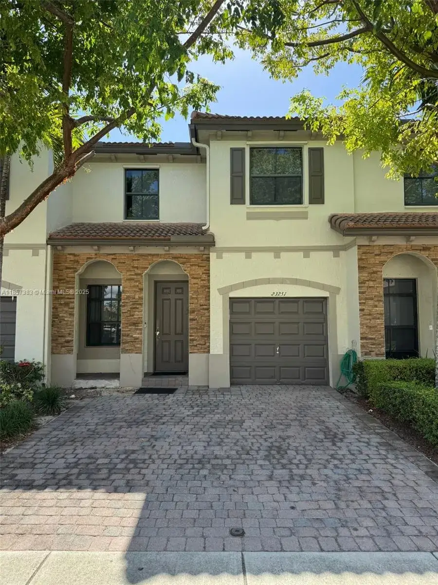 3 bedroom 2 bath Residential for sale at 23251 SW 113th Ct, Homestead FL 33032