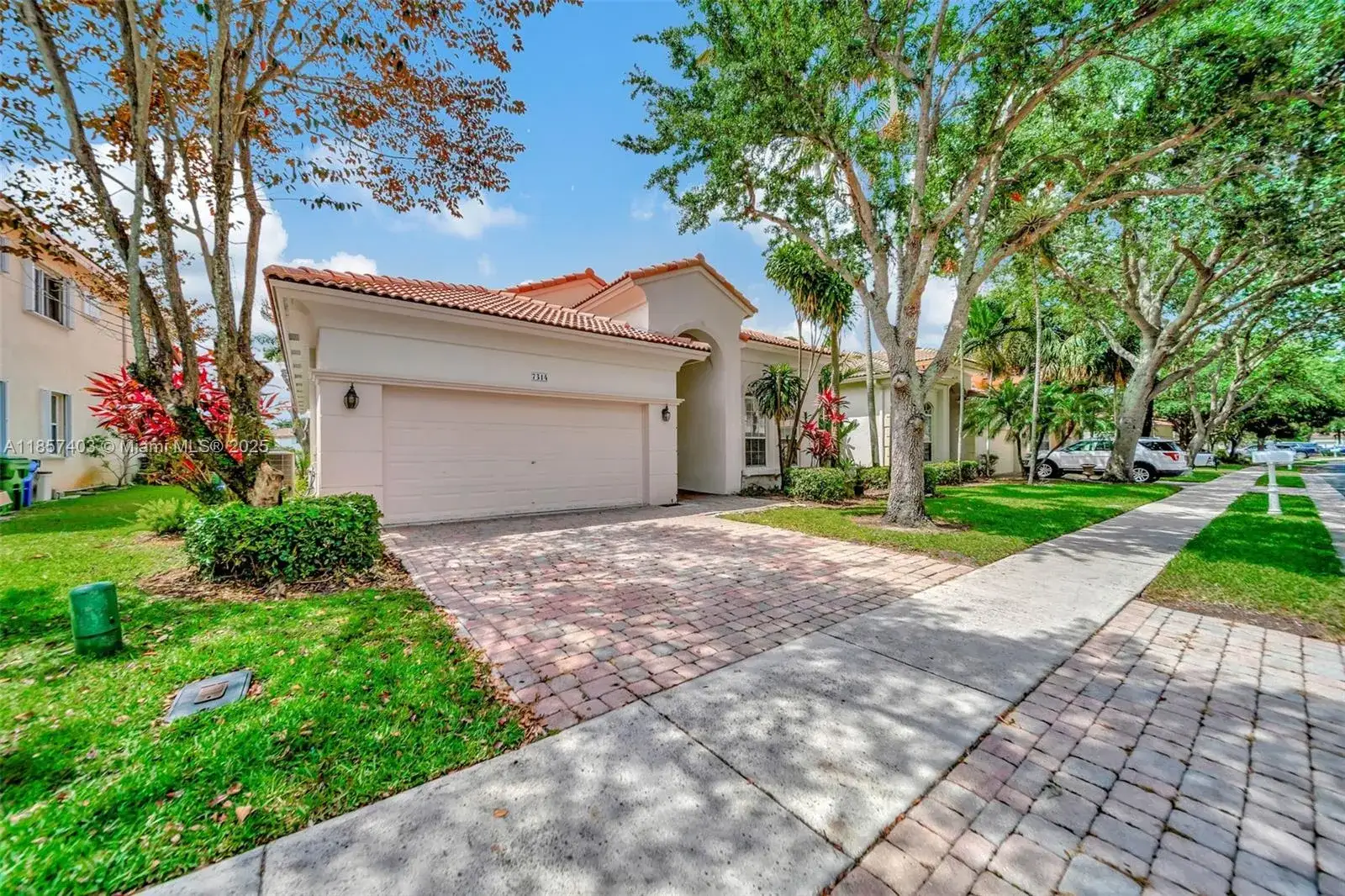4 bedroom 2 bath Residential for sale at 7314 NW 19th Ct, Pembroke Pines FL 33024