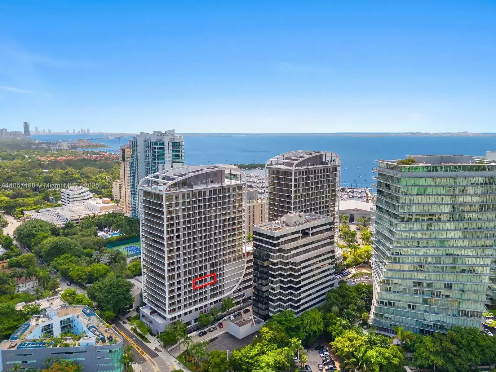 2 bedroom 2 bath Residential Lease for rent at 2678 Tigertail Ave # 513, Miami FL 33133