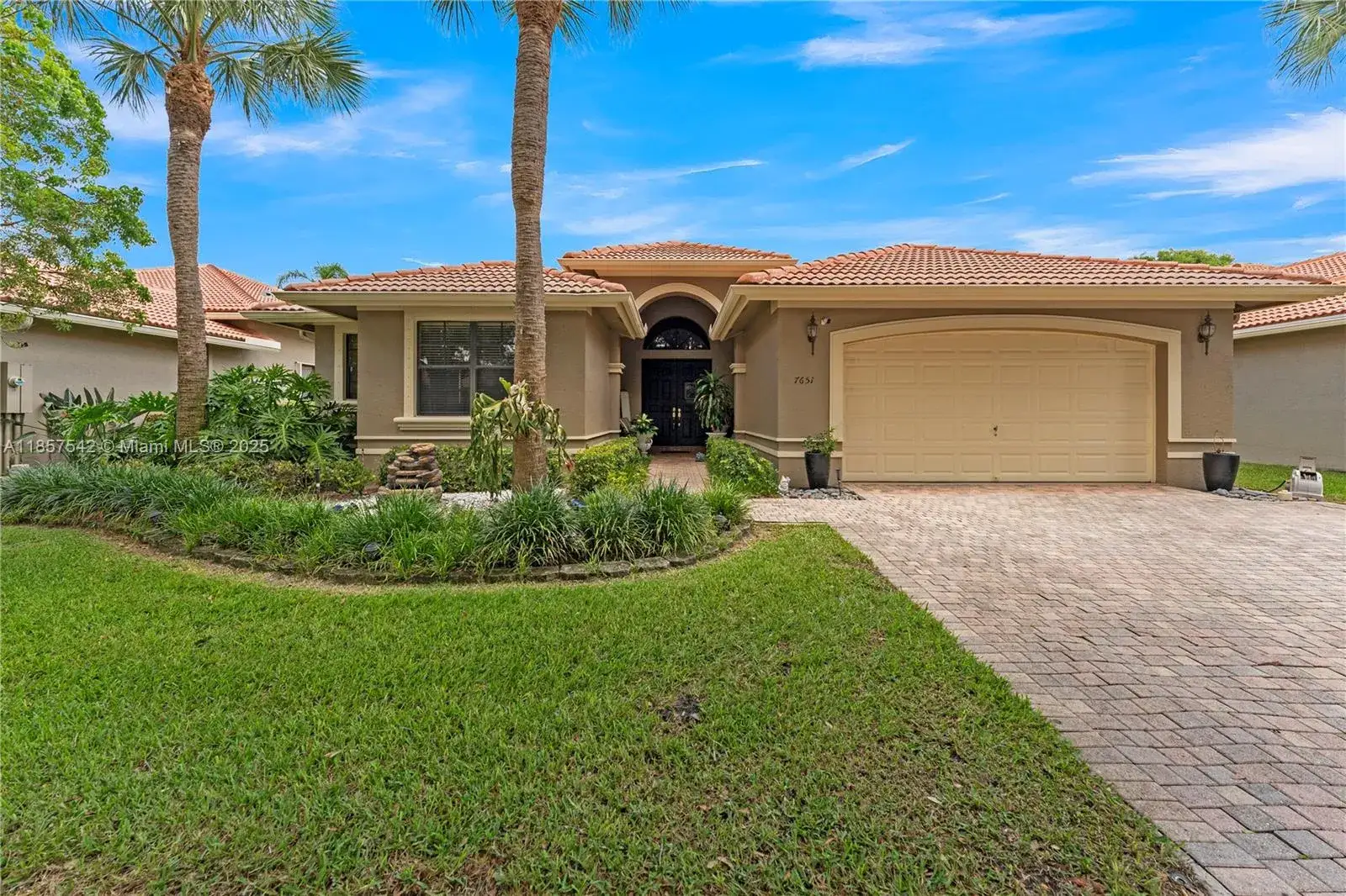 4 bedroom 3 bath Residential for sale at 7651 Via Grande, Boynton Beach FL 33437
