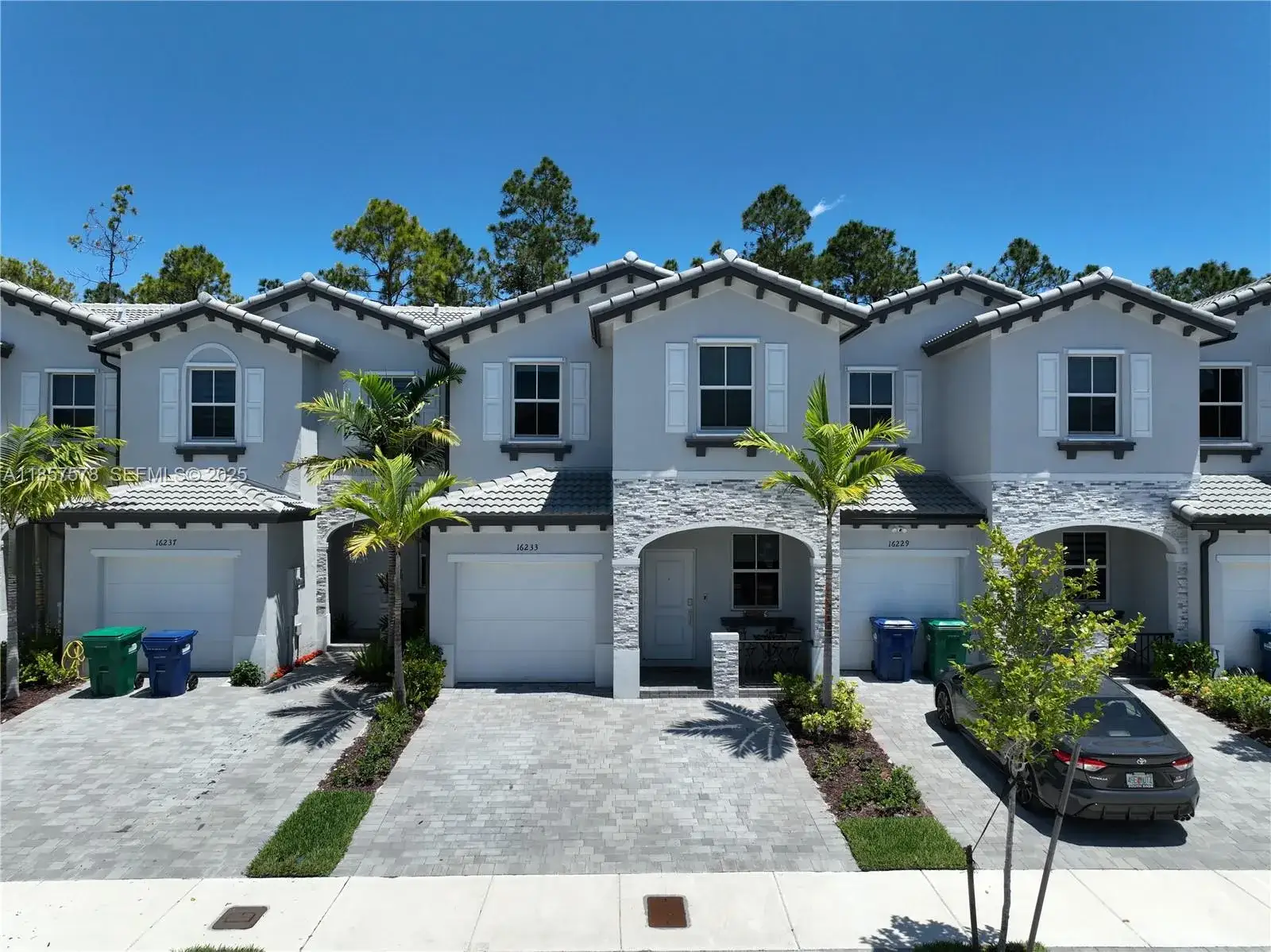 3 bedroom 2 bath Residential for sale at 16233 SW 290th Ter, Homestead FL 33033