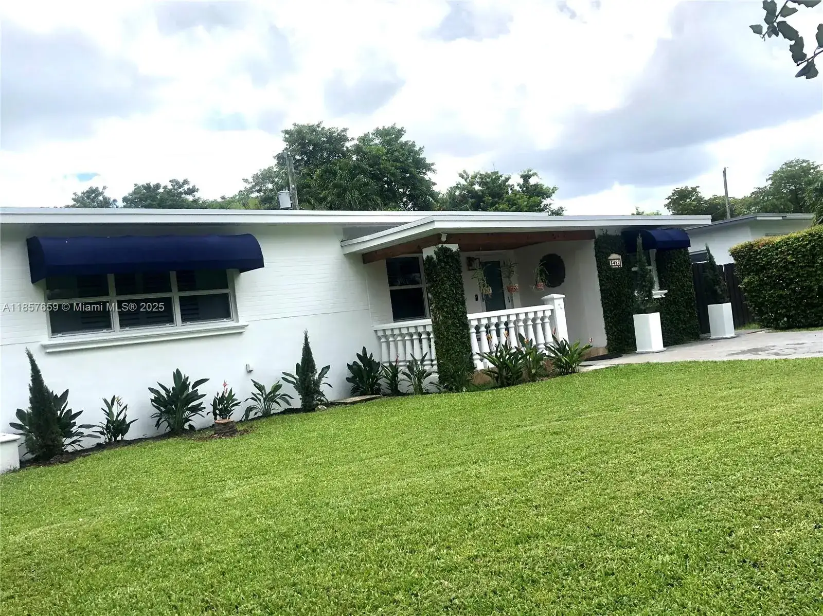 3 bedroom 1 bath Residential Lease for rent at 6450 SW 19th St, West Miami FL 33155
